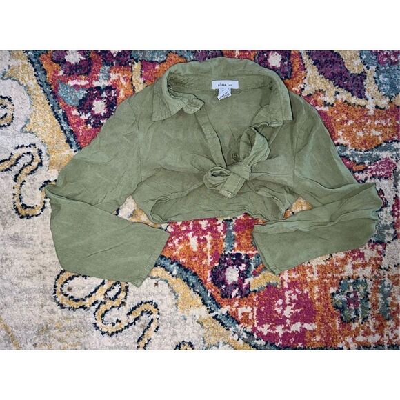 Girls’ Crop Top Bundle - Picture 2 of 4